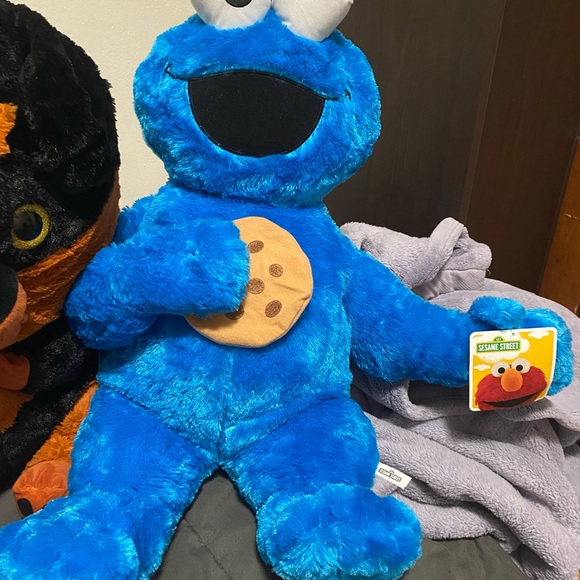 PLUSHIES - Picture 2 of 5